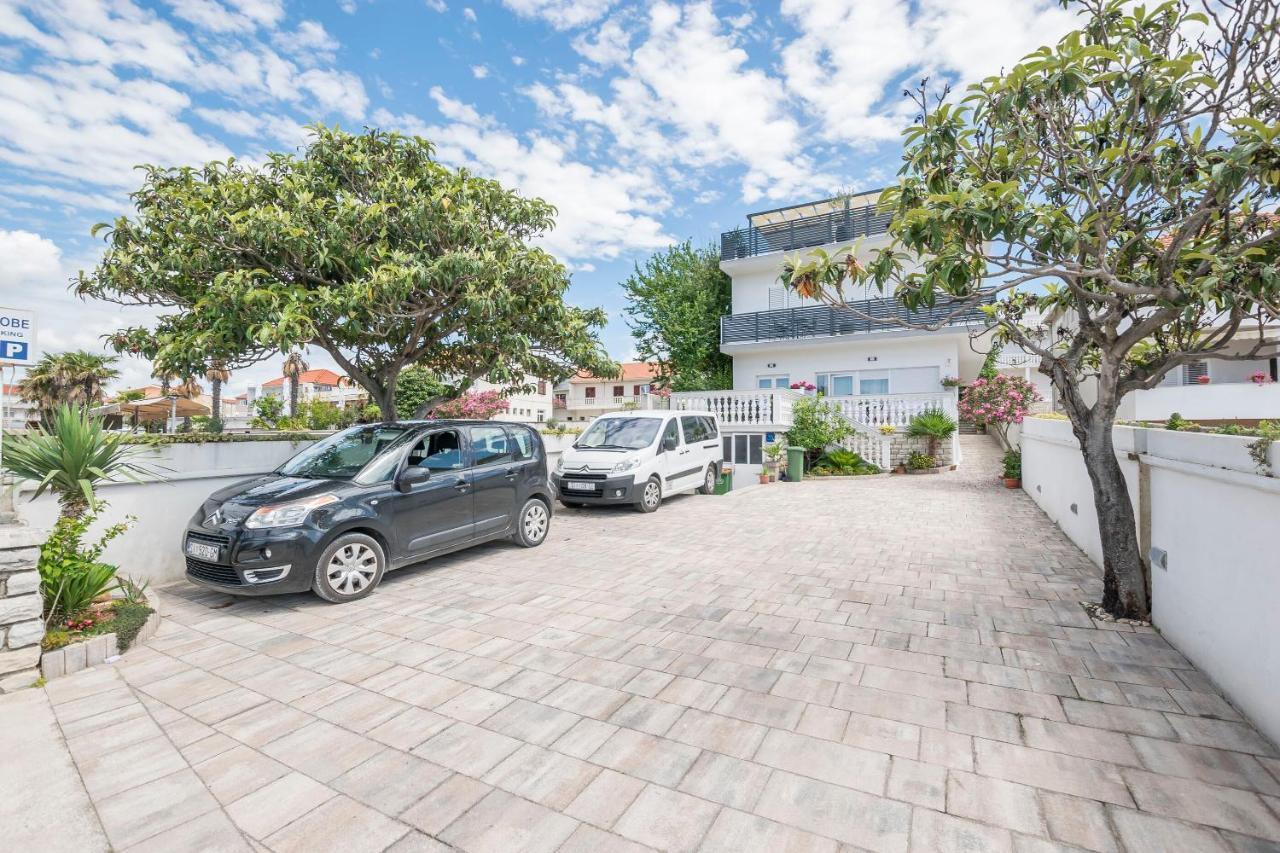 Apartments And Rooms Mare Vodice Exteriér fotografie