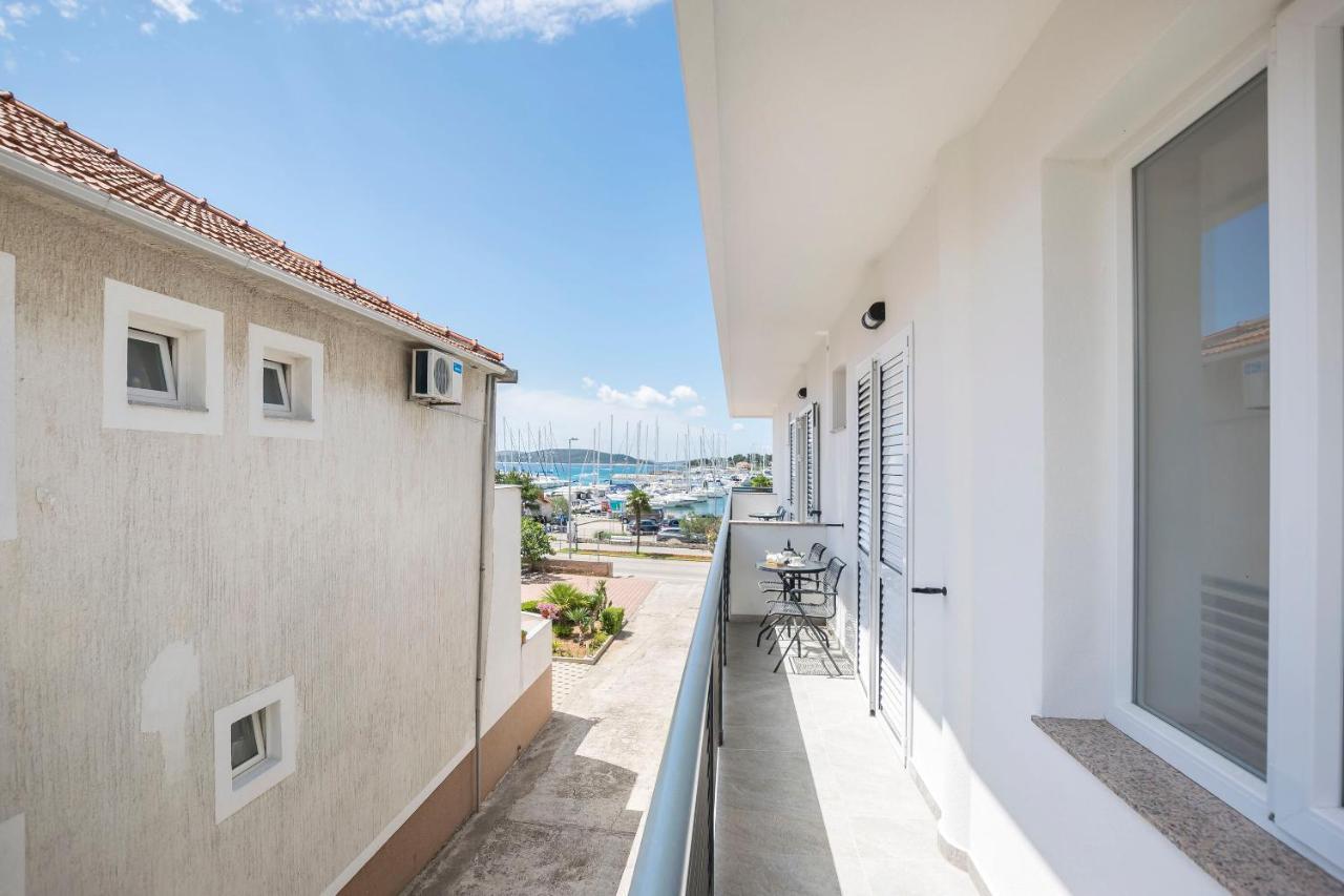 Apartments And Rooms Mare Vodice Exteriér fotografie